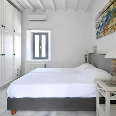 Holiday home Sunray Paros Seafront With Jaccuzzi Next To Kite Sports
